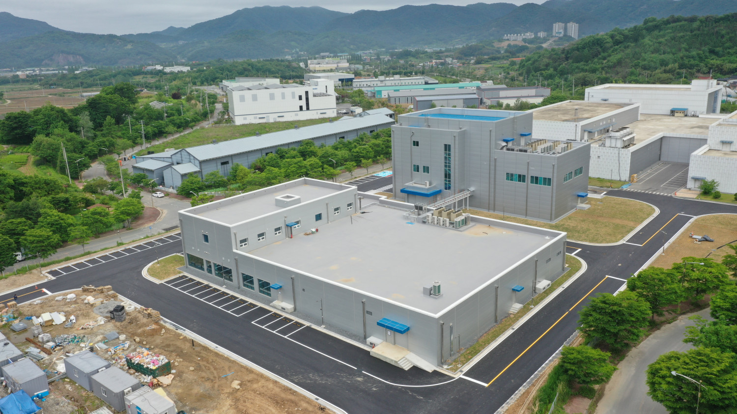 미생물실증지원센터 교육관.jpg