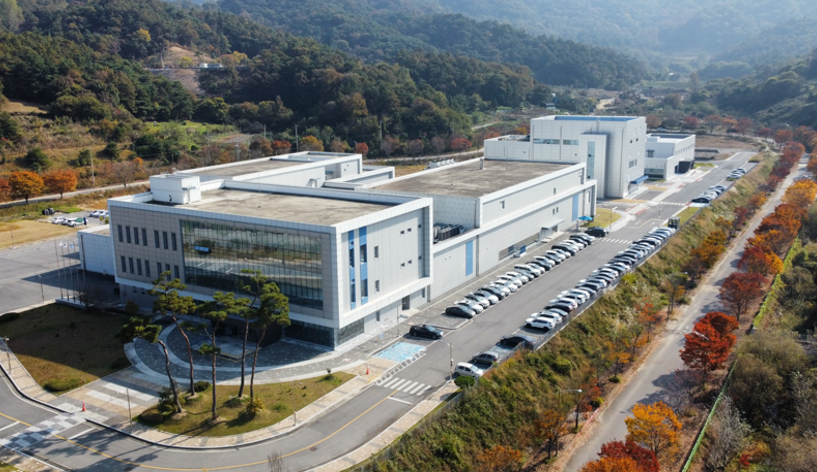 미생물실증지원센터 전경.png